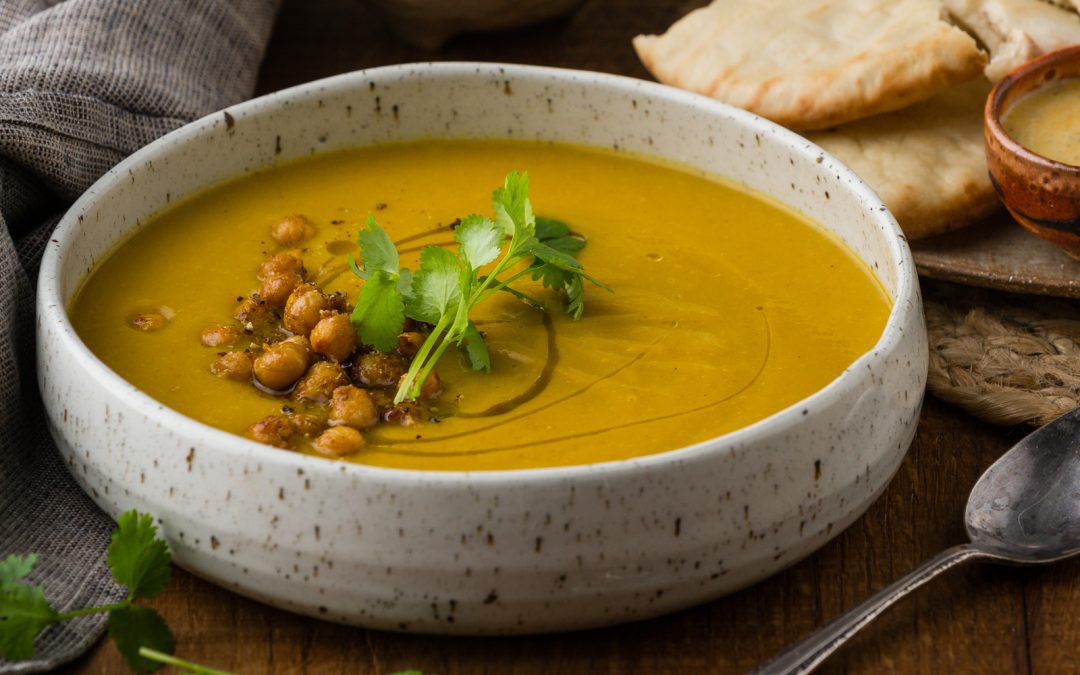 Indian Spiced Pumpkin Soup and how to cut pumpkin safely