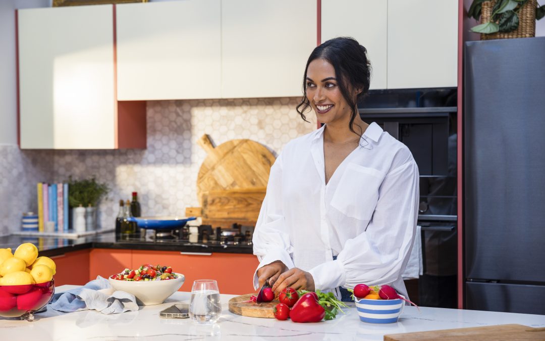 The Gut-Brain Connection: 7 Ways Food Shapes Mood, Energy & Stress